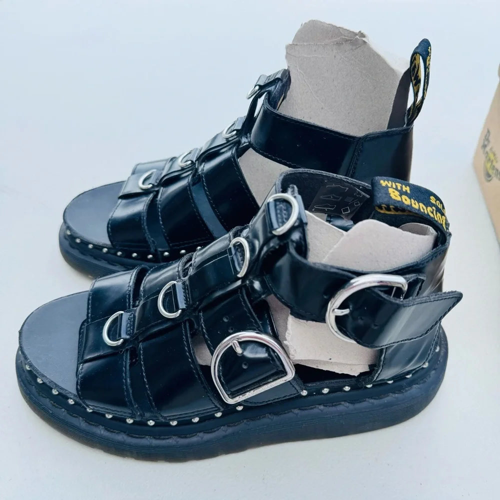 Dr Martens | Mackeye Black Buttero leather strap sandals - Picture 5 of 13